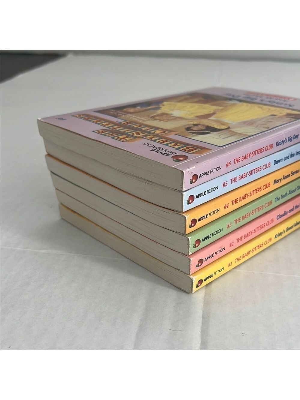 The Baby-Sitters Club Retro Set Books 1-6 Original Covers Collectible Tin Case - Picture 5 of 12